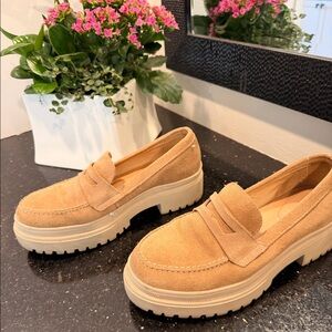 Patina brand Loafer Beige Sz 7
